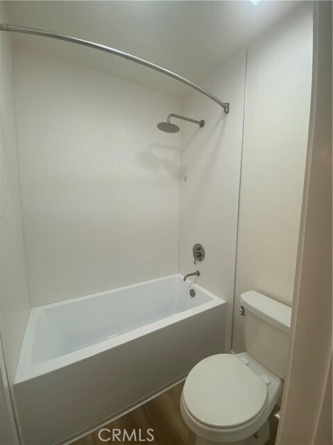 Building Photo - 404 N Broadway