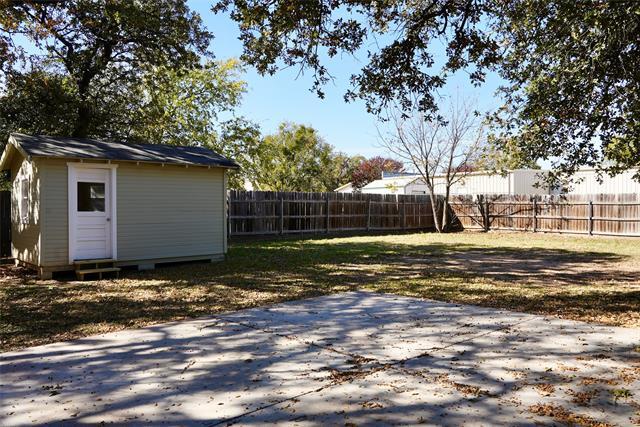 Building Photo - 1590 N Race