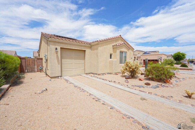 Building Photo - 3476 S Woodpecker Way