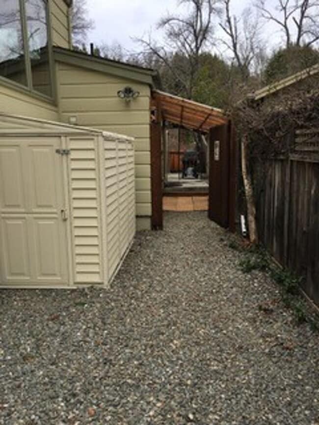 Building Photo - Tranquil Tiny House Living