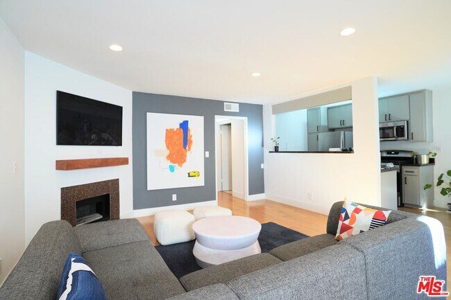 Building Photo - 2016 Euclid St