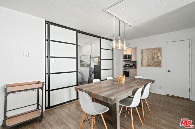 Building Photo - 22548 CA-1