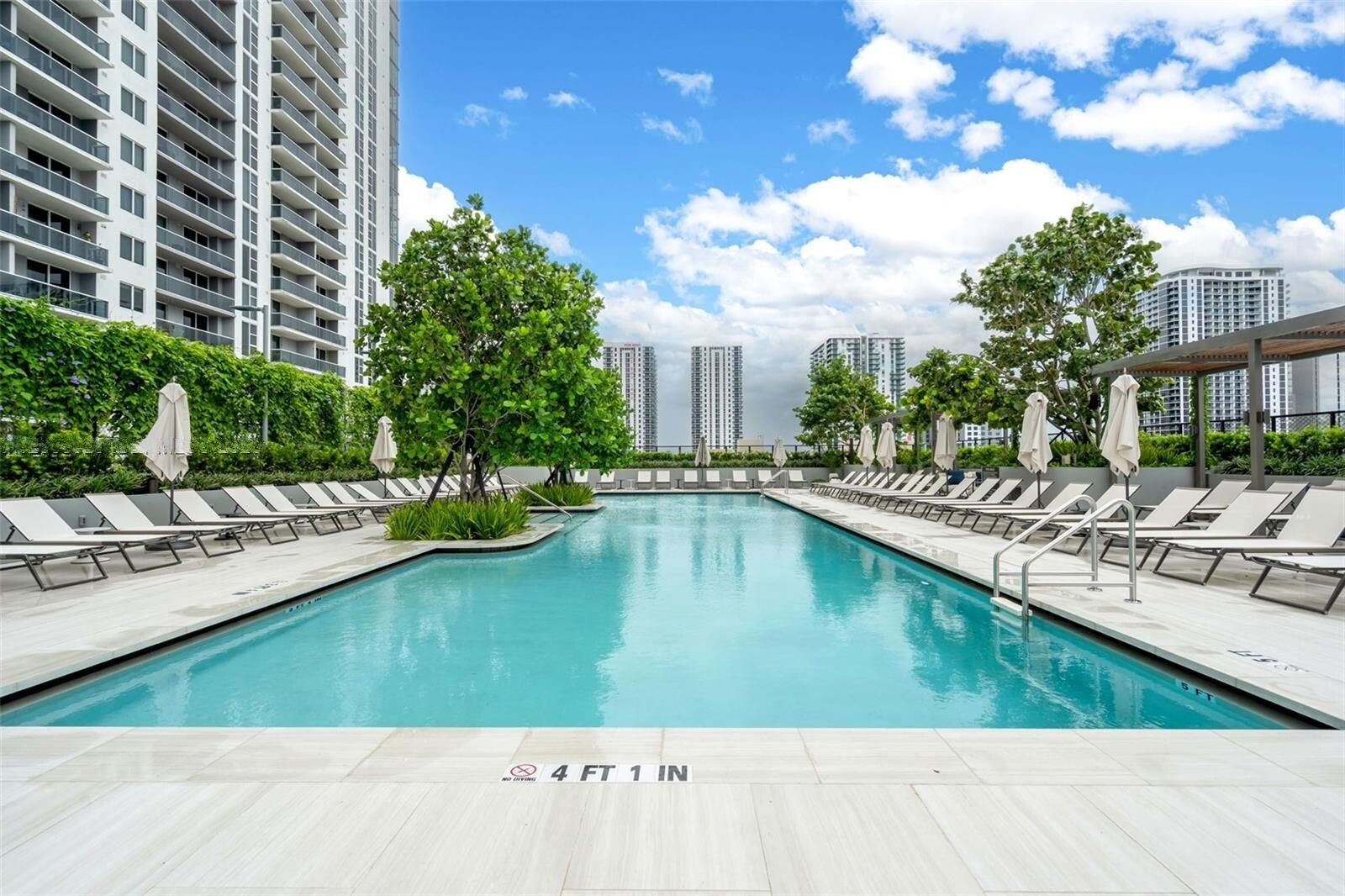 Building Photo - 1400 Biscayne Blvd
