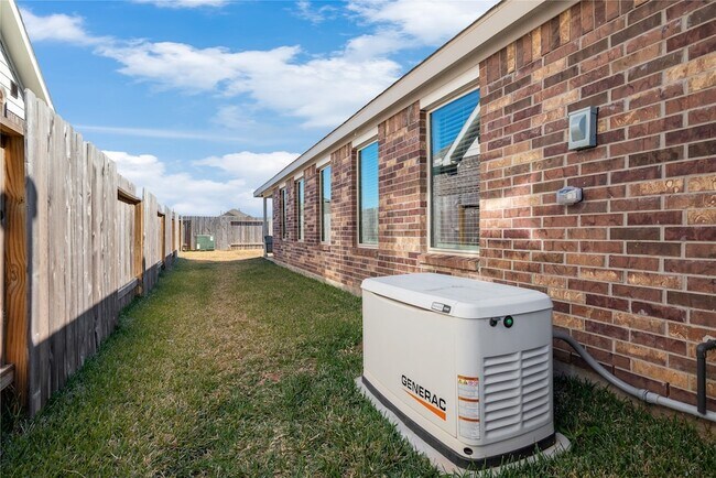 Building Photo - 237 Augustine Wy