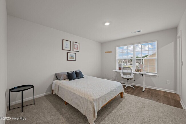 Building Photo - 107 Walton Dr