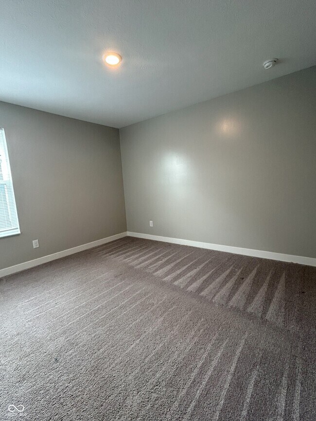 Building Photo - 1269 Bristol Pl