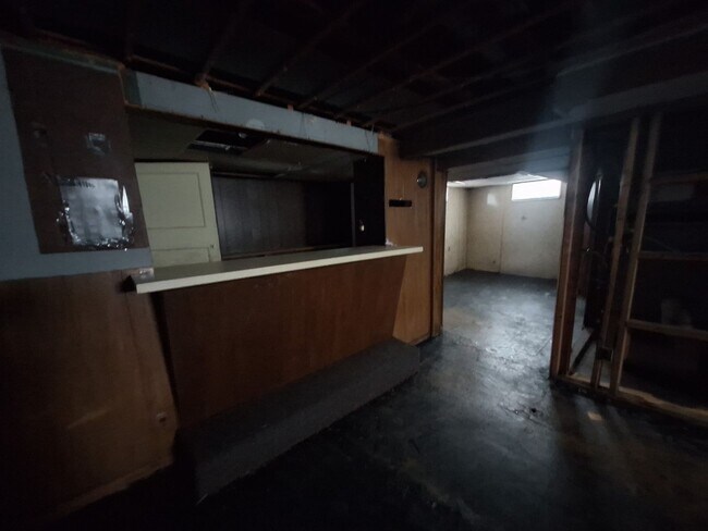 Building Photo - 6338 Lodewyck St