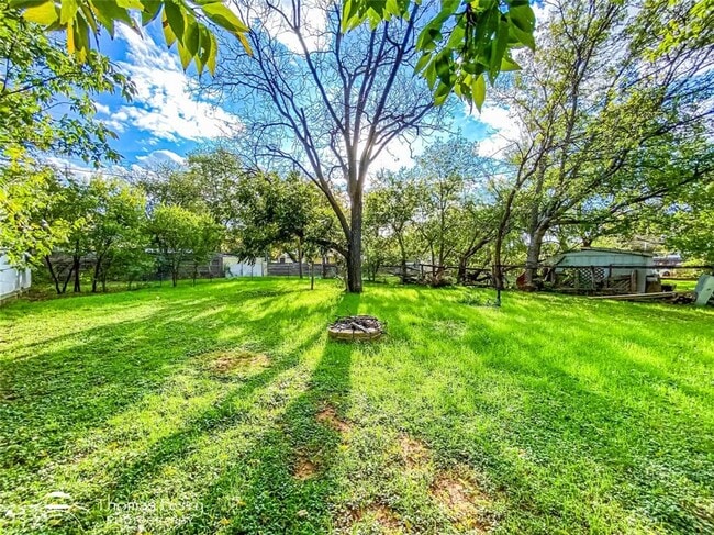 Building Photo - 2807 Russell Ave