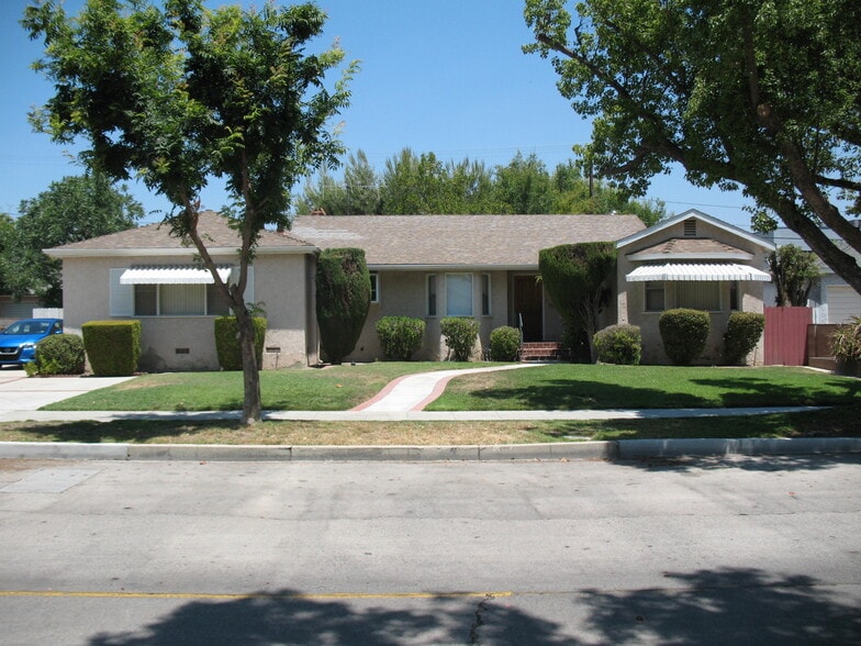 Front of House on Wyoming Ave - 3121 W Wyoming Ave