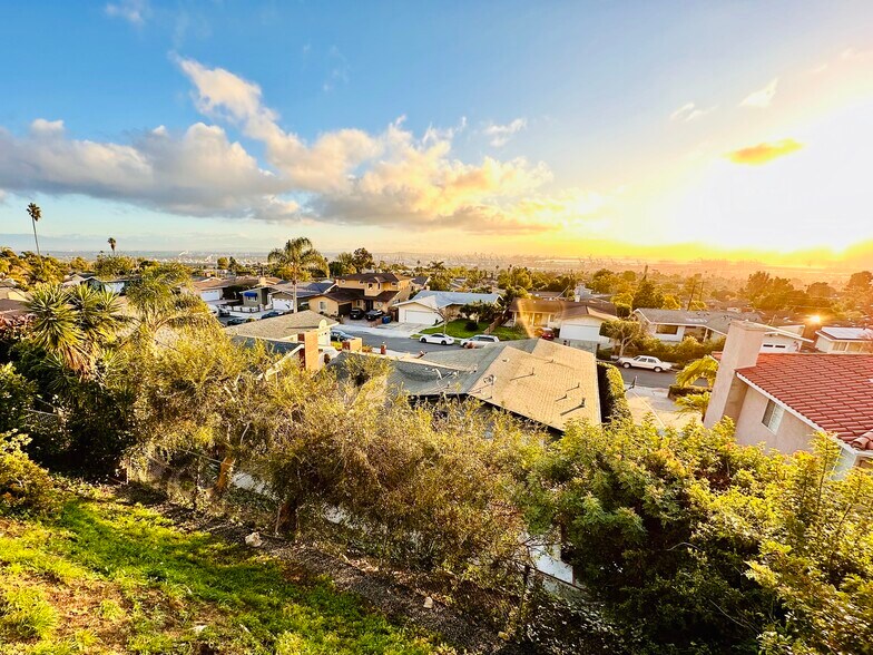 Sunrise views over LA - 236 N Goodhope Ave
