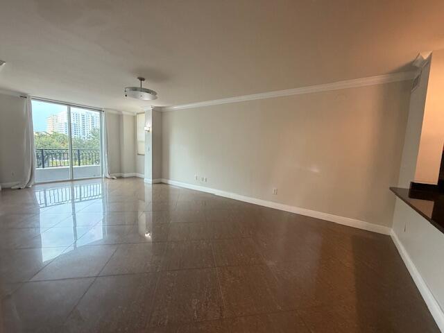 Building Photo - 600 S Dixie Hwy