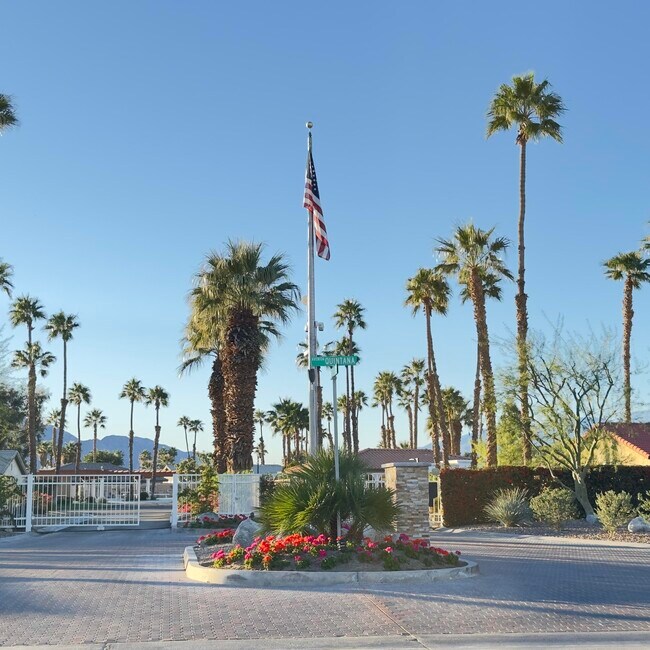 Building Photo - 27131 Shadowcrest Ln