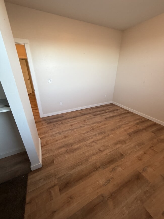 Building Photo - 4280 NE Alexander Way