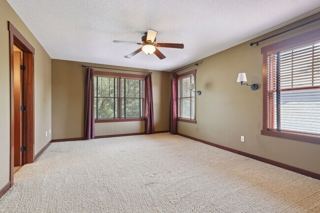 Building Photo - 14272 Grantaire Ln N