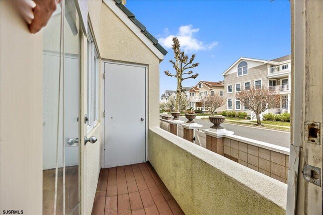 Building Photo - 7701 Atlantic Ave