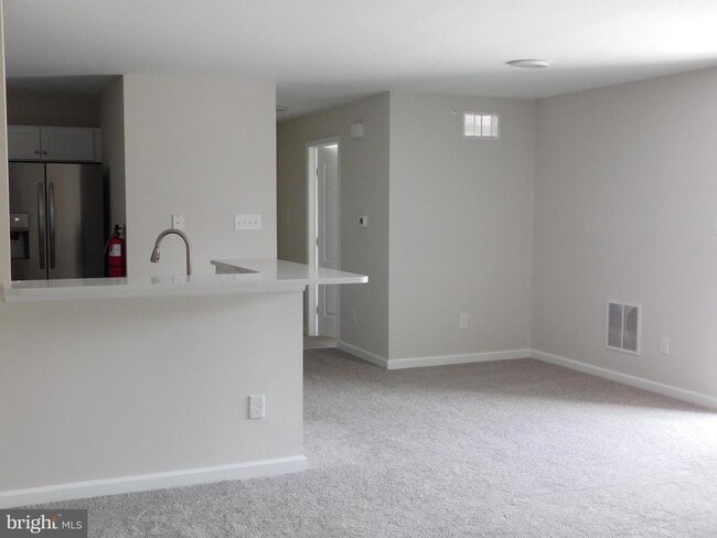 Building Photo - 165 Natalie Rd