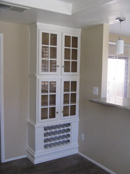 Building Photo - 2451 S Birdie Way