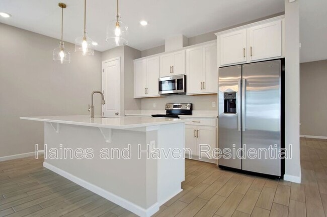 Building Photo - 840 Blue Creek Dr