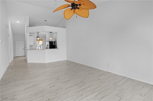 Building Photo - 9851 Costa Mesa Ln