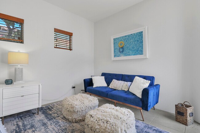 Building Photo - 267 Loch Lomond Rd