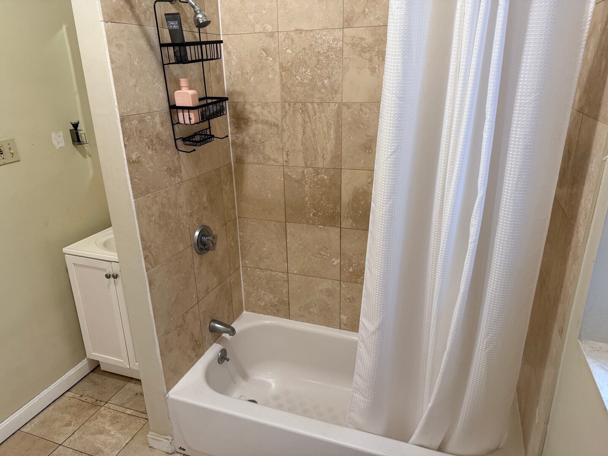 Building Photo - 1197 Commonwealth Ave