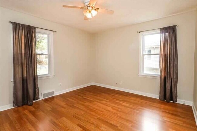 Building Photo - 43 W Craig Hill Dr