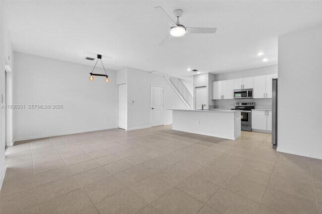 Building Photo - 26450 SW 148th Ct