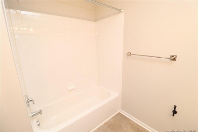 Building Photo - 8120 Upper Lake Dr
