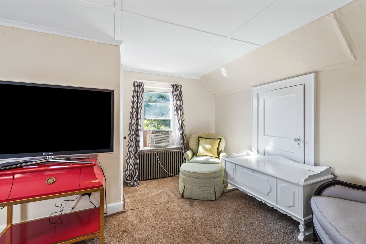 Building Photo - 120B Little Pl