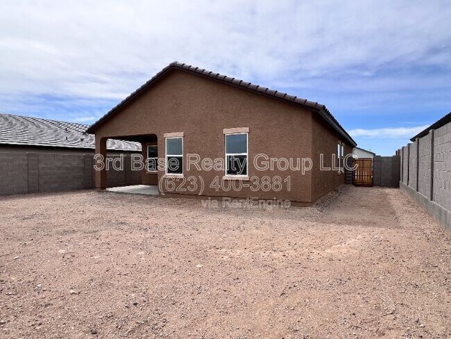 Building Photo - 20106 W Palo Verde Dr
