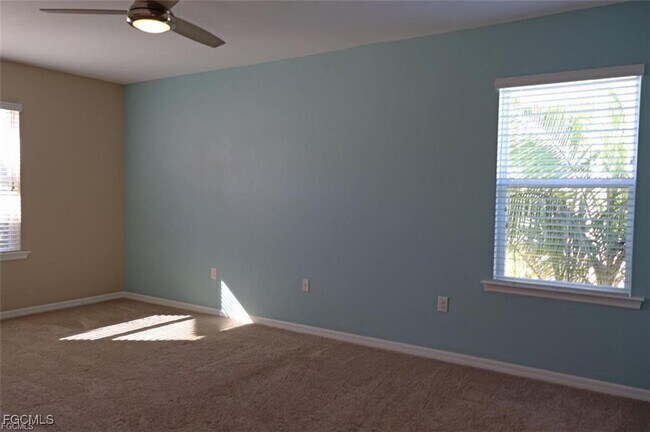 Building Photo - 3500 Acapulco Cir