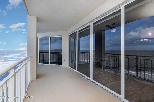 Building Photo - 1025 Jimmy Buffett Mem Hwy