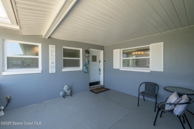 Building Photo - 346 Cyprus Dr