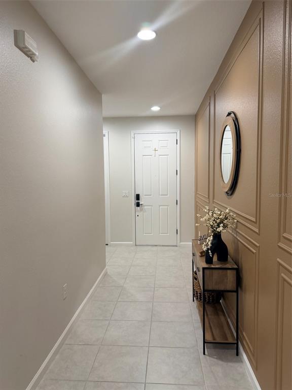 Building Photo - 5684 Western Sun Dr