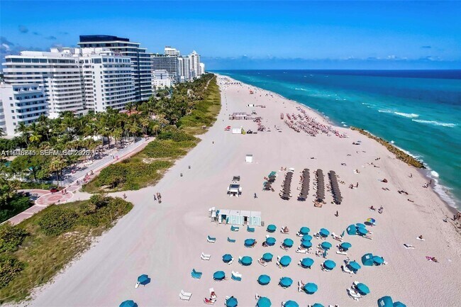 Building Photo - 215-230 30th St