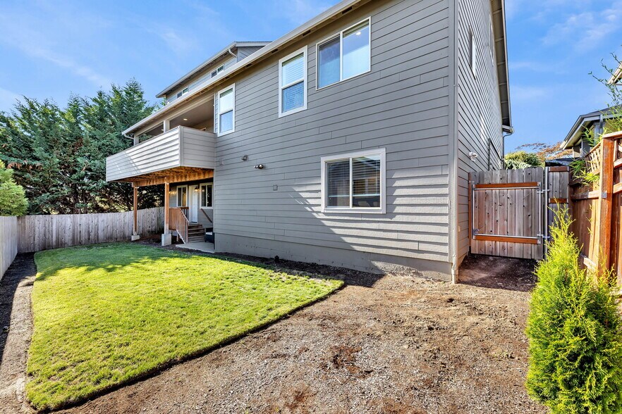 Building Photo - 2217 NW 110th Cir