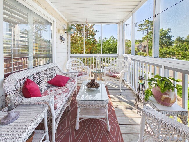 Building Photo - Furnished 2 bd/ 2 ba condo in St James Community!
