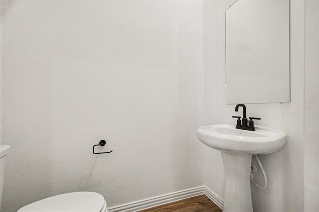 Building Photo - 901 Janwood Dr