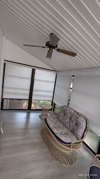 Building Photo - 4454 Pelorus Dr