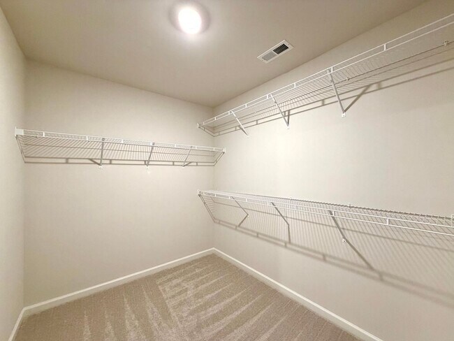 Building Photo - 919 Moray Ln