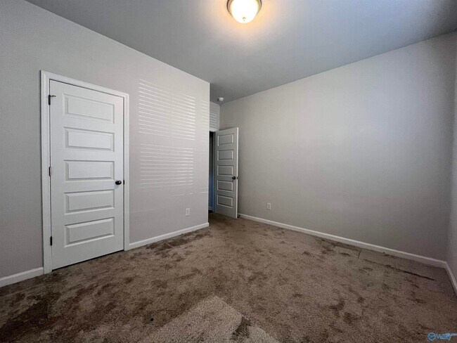 Building Photo - 13041 Lantern Pointe Wy