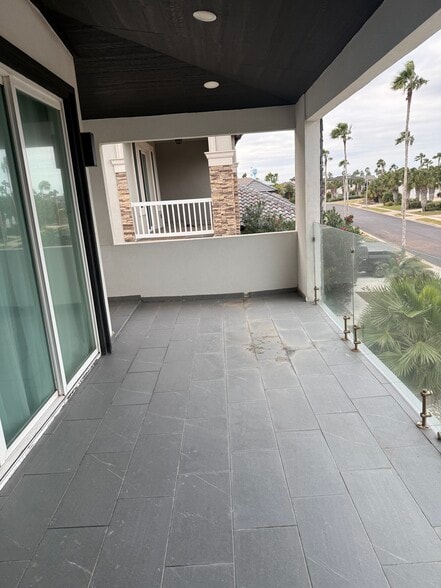 Building Photo - 154 Oleander Dr