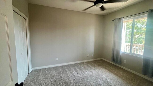Building Photo - 7501 Shadowridge Run