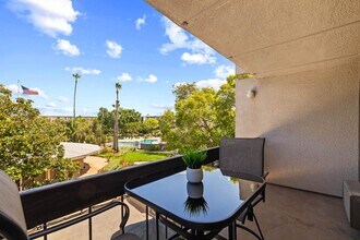 Building Photo - 3050 Rue D’Orleans