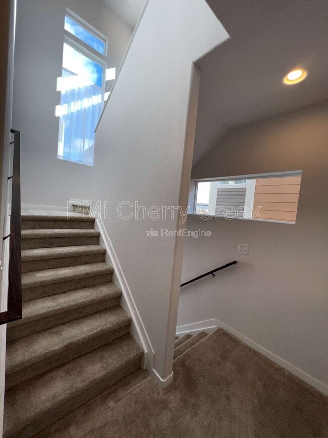 Building Photo - 15839 E Broncos Pl