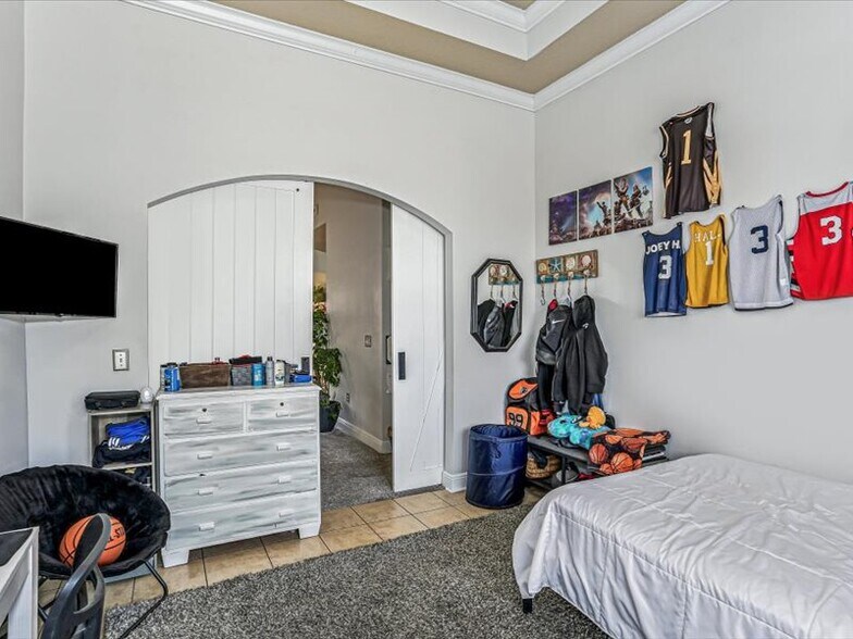 Building Photo - 405 Pendo Pl