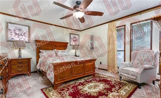 Building Photo - 4006 Chauvin Ln