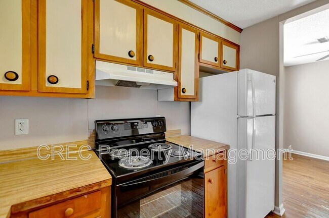 Building Photo - 103 Woodduck Dr