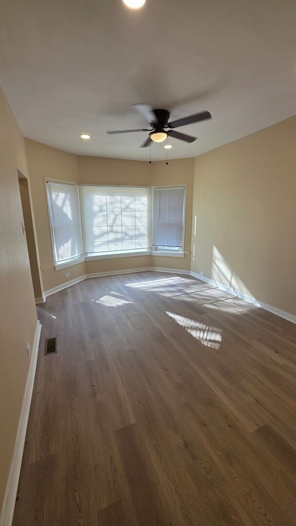 Building Photo - 3111 N Central Park Ave