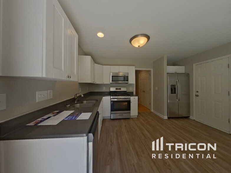 Building Photo - 1268 Winding Path Rd